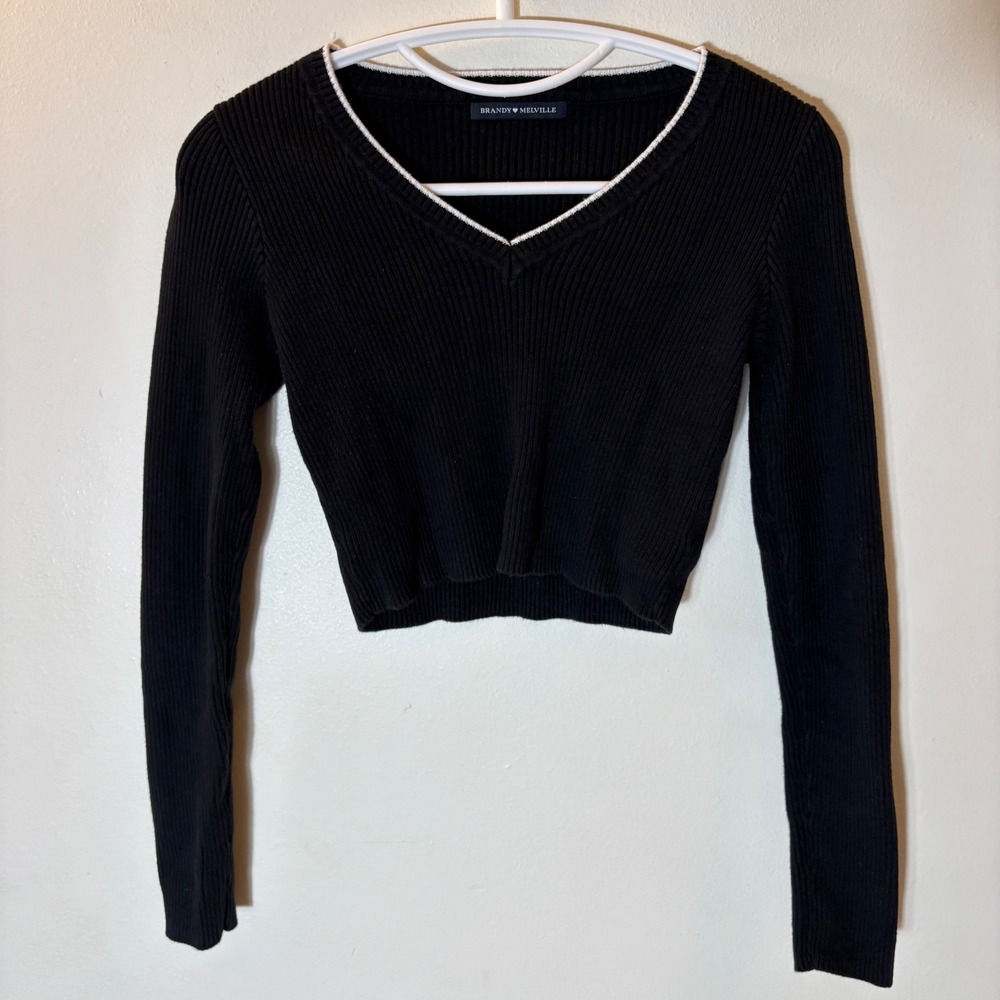 Brandy Melville Black Ribbed V-Neck Cropped Sweater White Trim Long Sleeve O/S